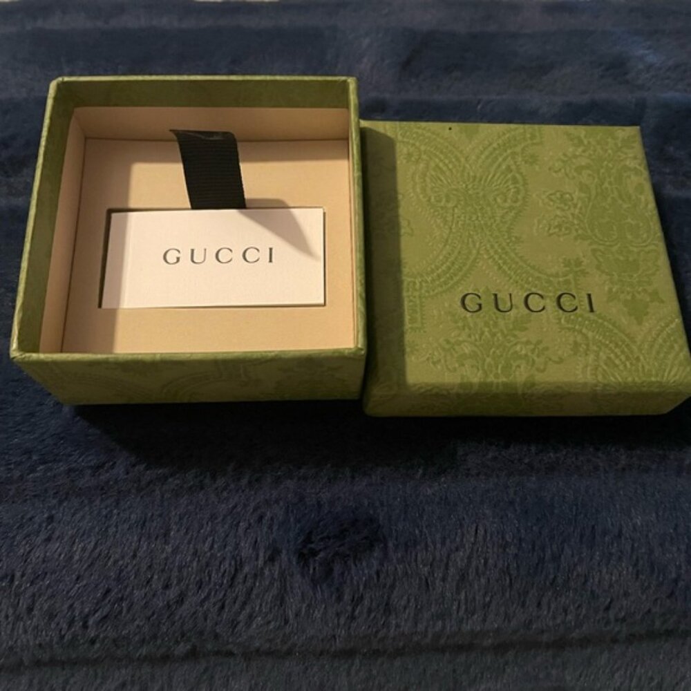 GUCCI STENCILED CUT-OUT G RING - Picture 10 of 14